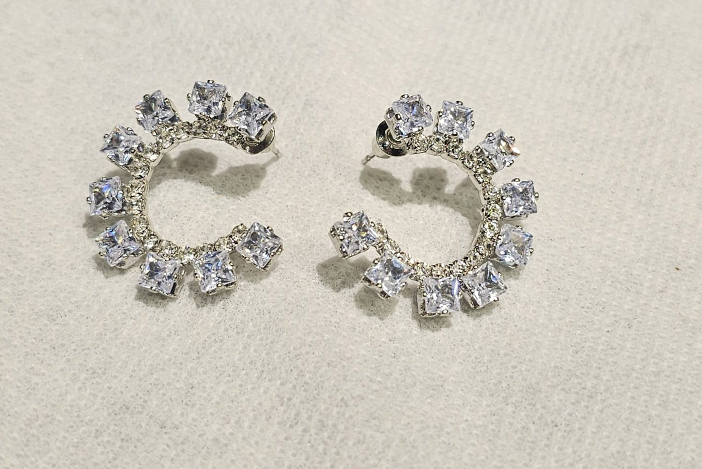 Earring B3