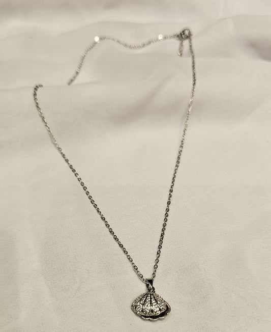 Necklace B28