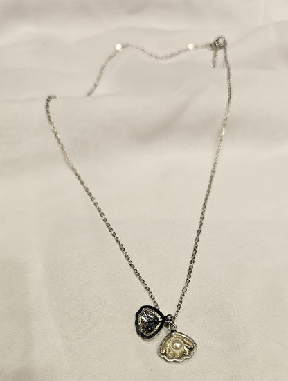 Necklace B28