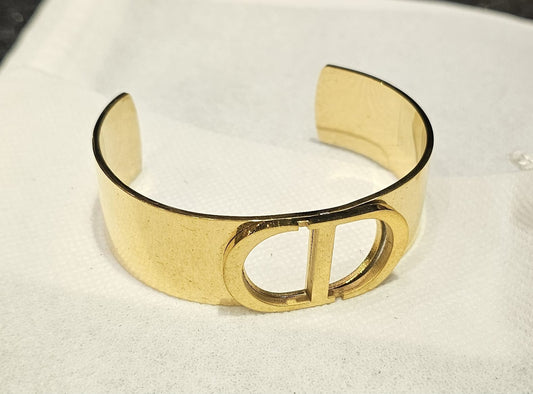 Bracelet B18